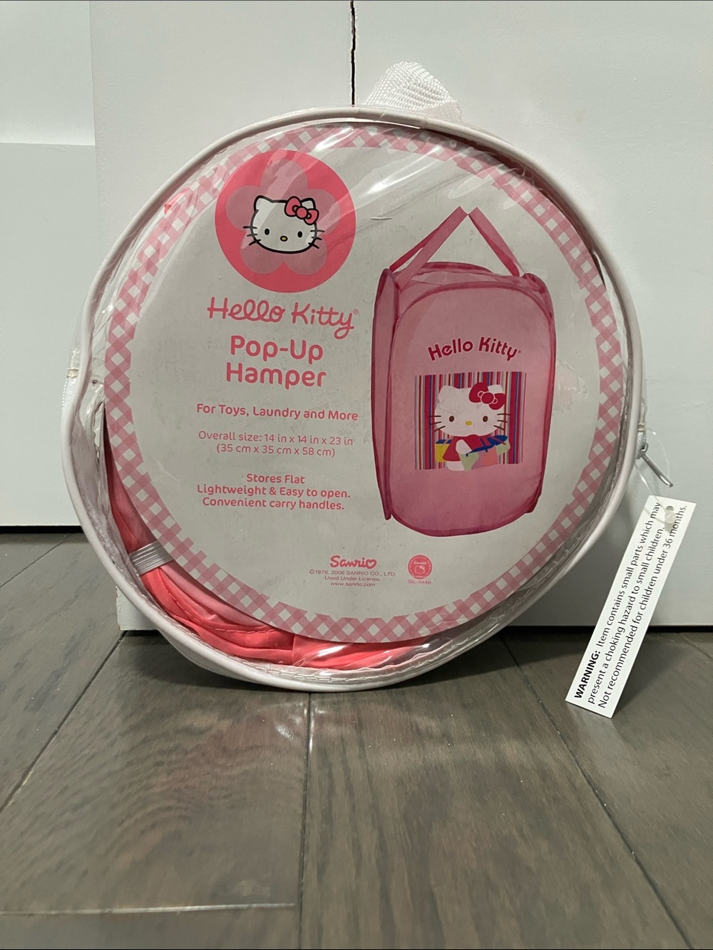 NIP Y2K Vintage 2006 Hello Kitty Pop-Up Hamper